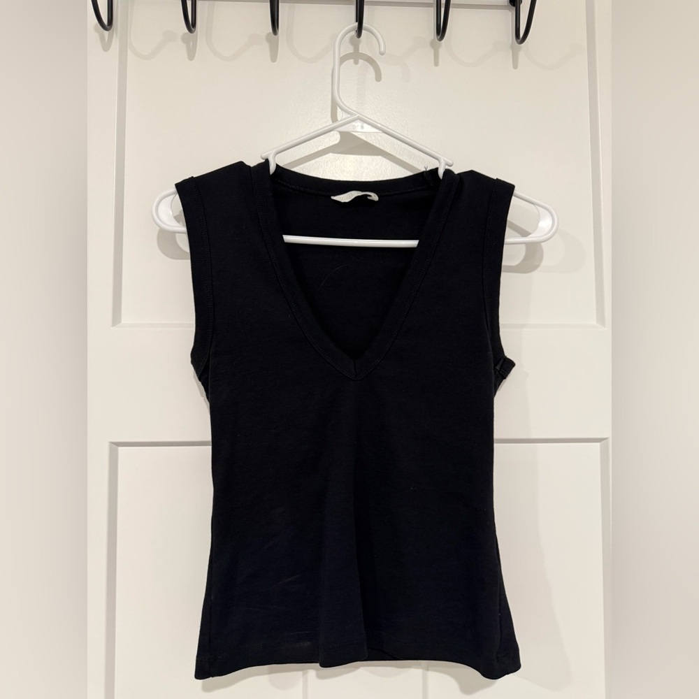 Zara Black Fitted Sleeveless Tank Top